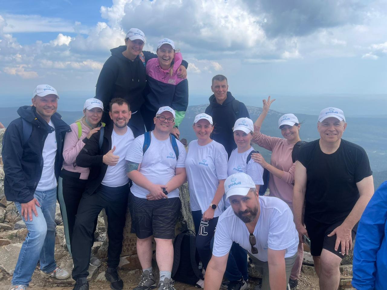 Команда, покоряющая вершины!