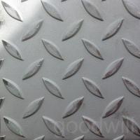 Лист нержавеющий рифленый Чечевица AISI 304 х/к 2х1000х2000